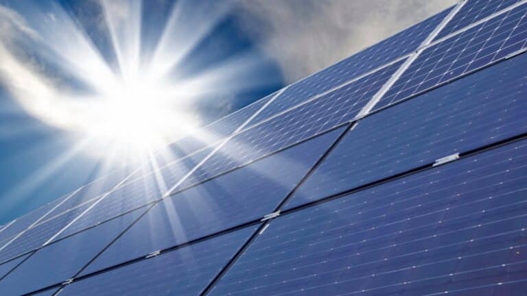 Incentivi fotovoltaico per aziende - la soluzione di Energred