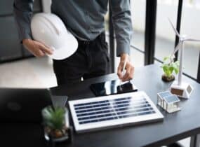 Come comunicare efficacemente l’investimento in fotovoltaico a clienti e stakeholder per migliorare il brand aziendale